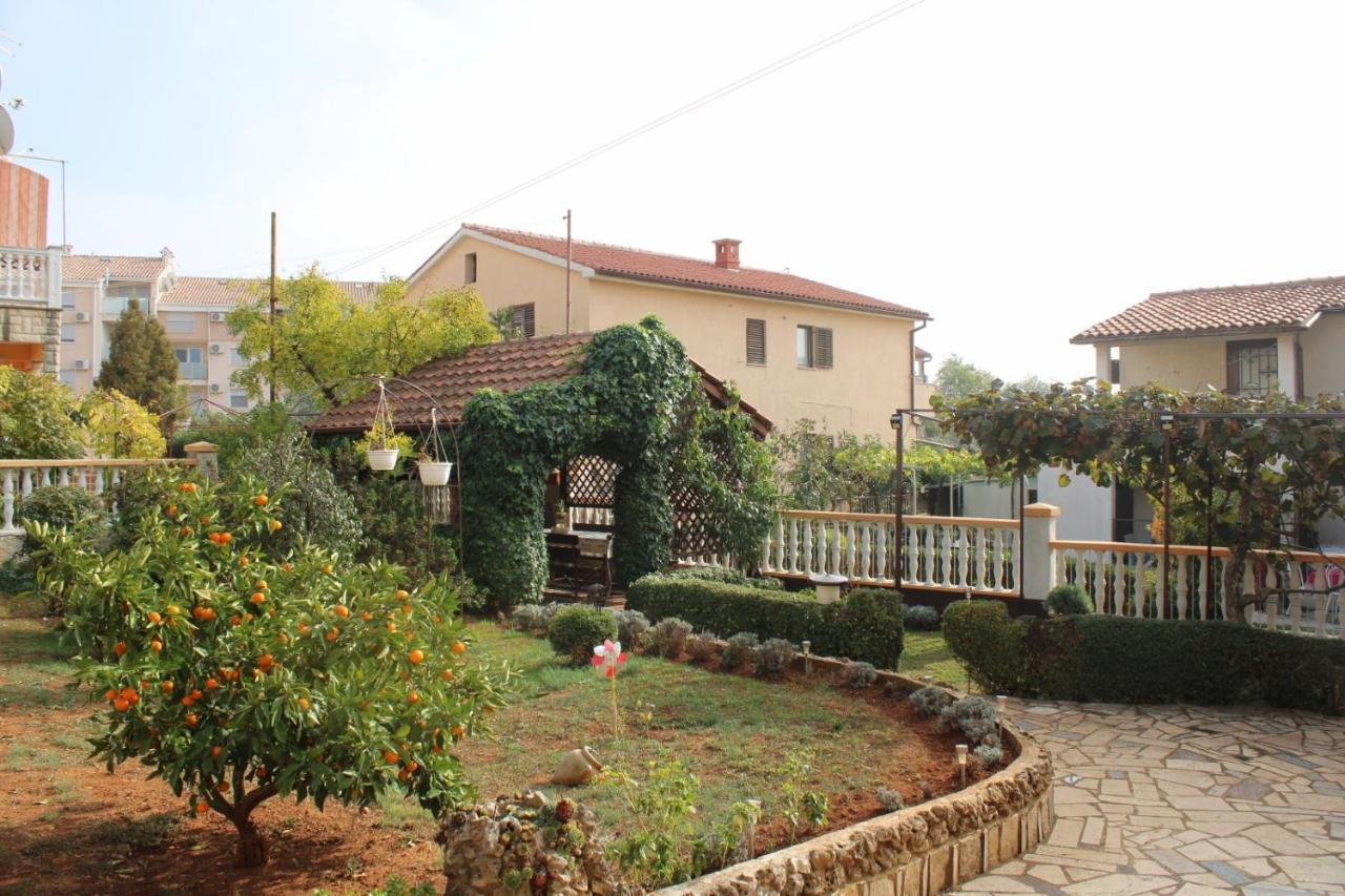 Lily'S Lovely Apartments Fažana Exterior foto