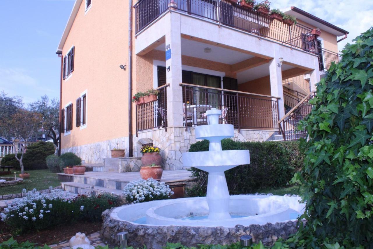 Lily'S Lovely Apartments Fažana Exterior foto