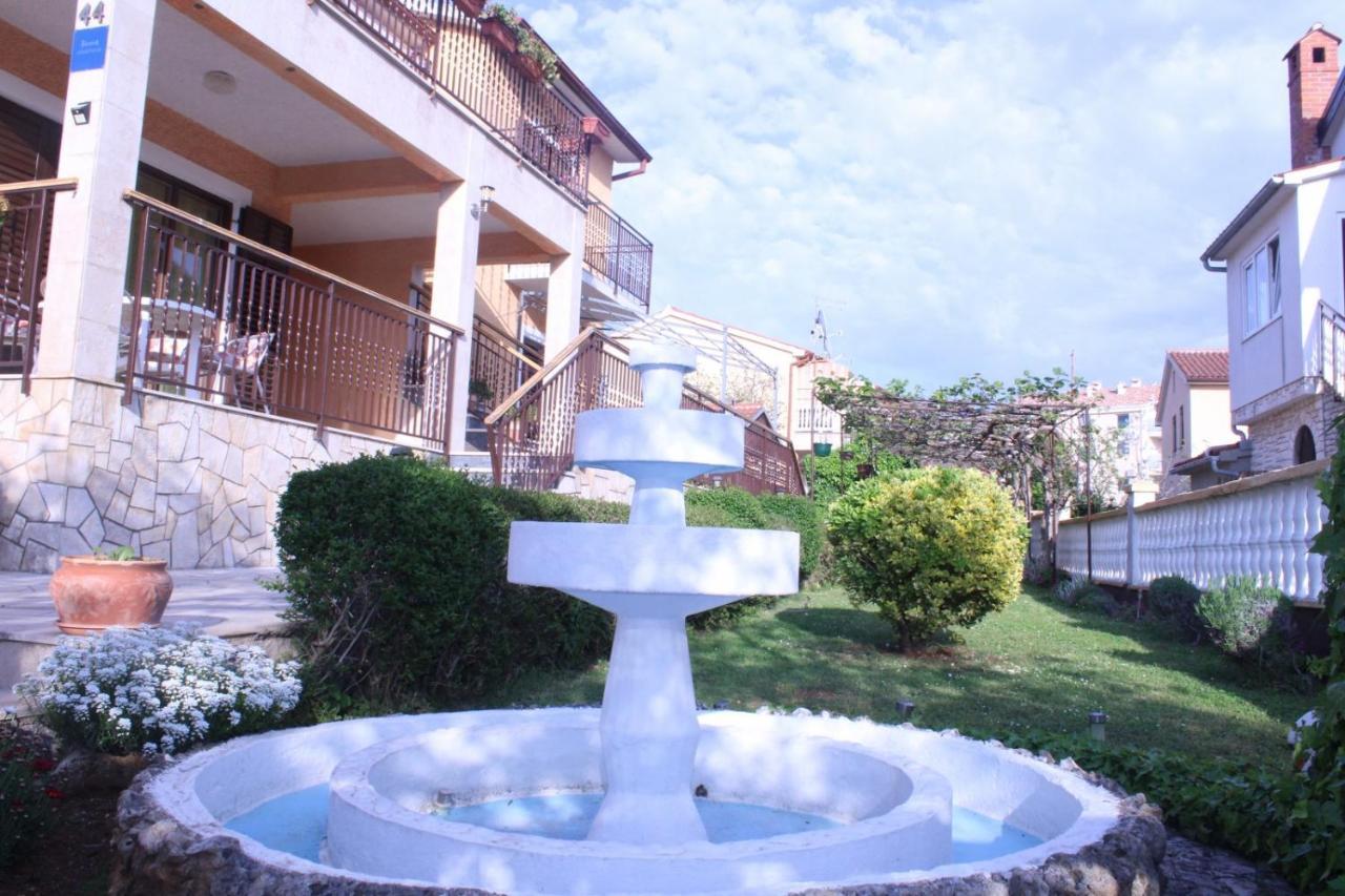 Lily'S Lovely Apartments Fažana Exterior foto